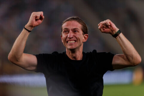 „Copa Libertadores“ turnyre – „Flamengo“ triumfas su F. Luisu kaip treneriu