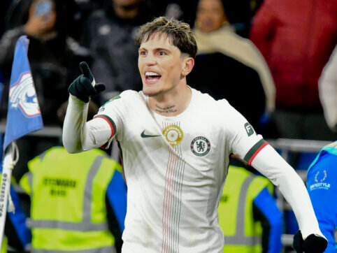 „Chelsea“ turėjo vargo su „Cardiff City“ Lygos taurės ketvirtfinalyje