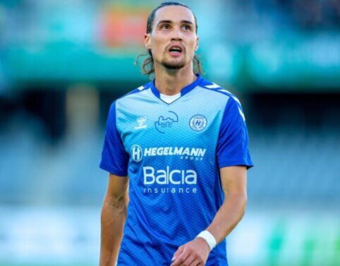 „Hegelmann“ marškinėlių nebevilkės P. Popescu