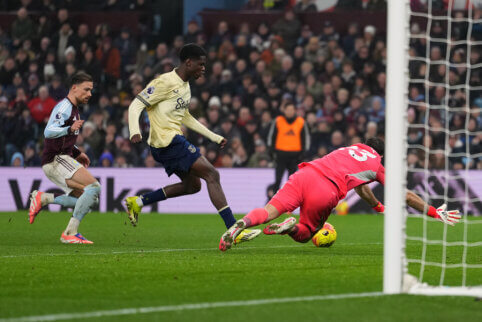 „Everton“ išvykoje netikėtai palaužė „Aston Villą“