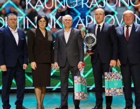 Kauno rajono sportininkų pagerbimo vakare – ir FC „Hegelmann” įvertinimas