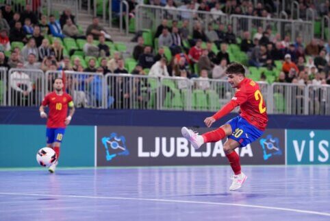 Europos futsal čempionato šešta diena: ispanų ir slovėnų pergalės