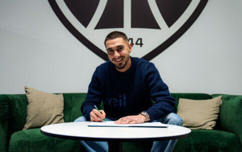 Čempionas pasistiprino vidurio gynėju