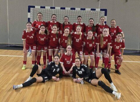 Europos čempionato atrankai besiruošianti moterų futsal rinktinė nugalėjo Utenos komandą