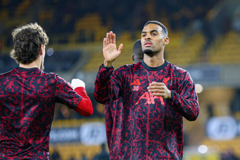 R. Gravenberchas: „Myliu „Liverpool“ klubą ir džiaugiuosi dėl ateities šioje komandoje“