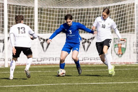 Šeštadienį LSFL mažojo futbolo turnyras įtrauks 7 komandas