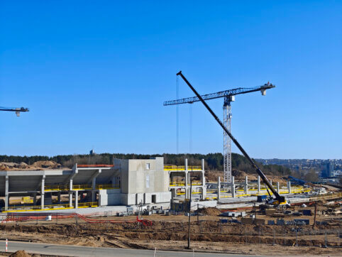 Nuotraukomis pasidalijęs Vilniaus meras: stadionas kyla kiekvieną dieną