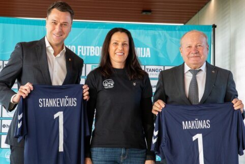 Raudondvario stadione – simbolinis startas moterų futbolo plėtrai Kauno rajone