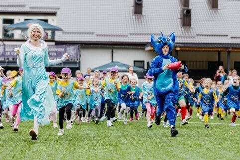 „Playmakers“ festivalio kerai: vilnietes įtraukė futbolo nuotykiai
