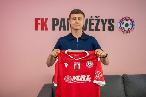 „Panevėžio“ marškinėlius vilkės V. Paulauskas