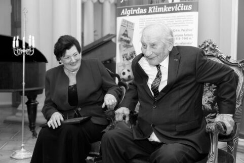 Anapilin iškeliavo Algirdas Klimkevičius