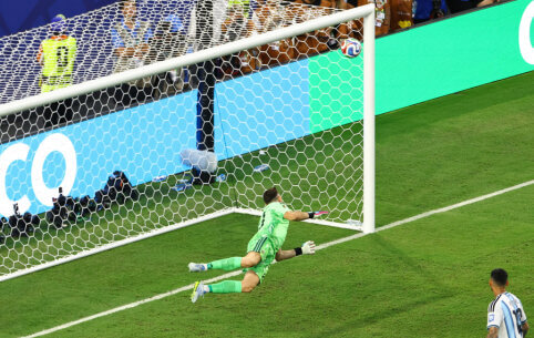 Oficialu: pasaulio čempionato įvarčiu išrinktas Cabralio dūris į Argentinos vartus