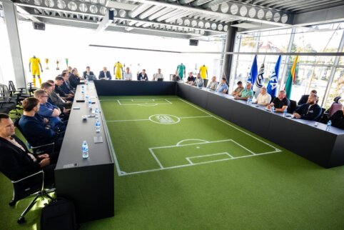 Naujo sezono gairės: LFF ir klubai aptarė galimus jaunimo integracijos ir legionieriaus mokesčio pokyčius