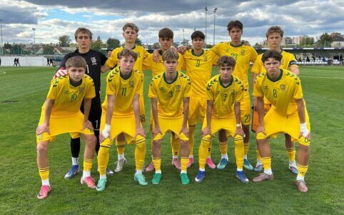 Pirmoji vaikinų U16 rinktinės akistata su vengrais baigėsi lygiosiomis