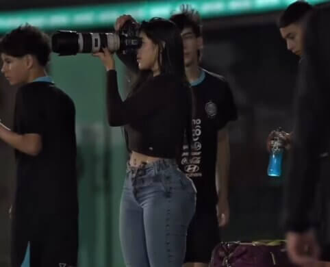 POP: seksuali futbolo fotografė sukėlė sąmyšį Paragvajuje