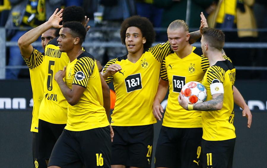 Per 14 minučių penkis įvarčius pelniusi „Borussia“ sutraiškė „Wolfsburg“ ekipą