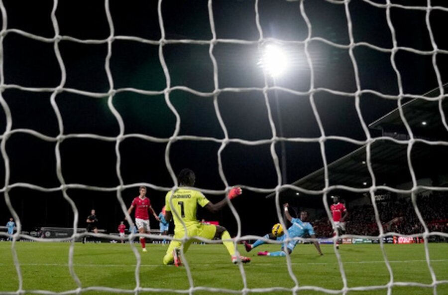 „Coventry City“ patyrė pirmą pralaimėjimą šiame sezone