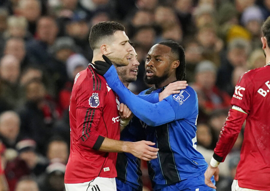 Aštuonių įvarčių fiestoje „Man Utd“ ir „Bournemouth“ pasidalino po tašką