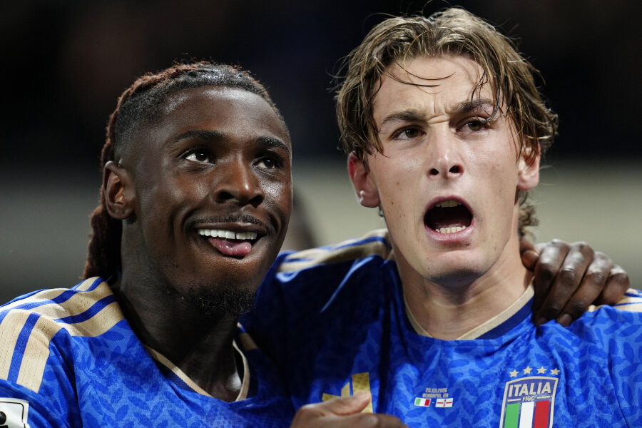 Italijos rinktinė palaužė Š. Airiją ir žengė į A turnyro finalą