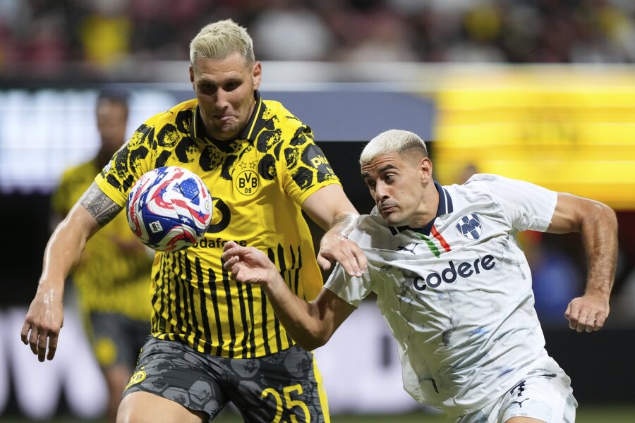 N. Sule po etapo Dortmunde nebetęs futbolininko kajeros