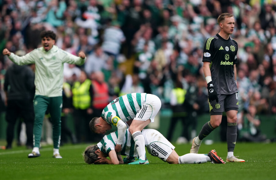 Per 10 minučių nuo istorijos: paskutinę čempionato dieną „Celtic“ įveikė „Hearts“ bei iškovojo čempionų titulą