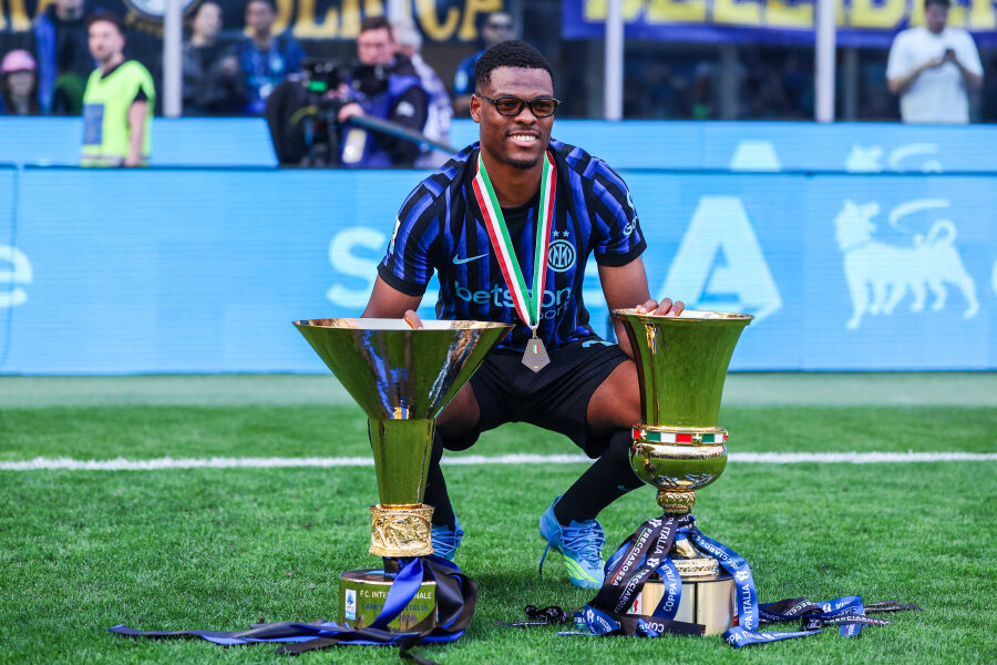 Pakeliui į „Real“ – D. Dumfries bei I. Konate