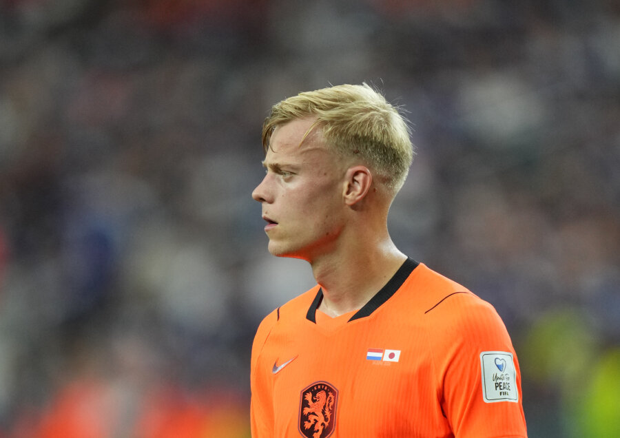J. Paulas van Hecke už 52 milijonus keliasi į „Tottenham“