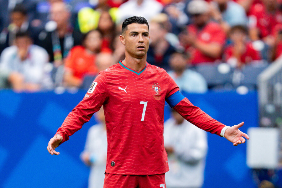 Dar viena sensacija: portugalai su „tuščiu“ C. Ronaldo neįveikė Kongo DR ekipos