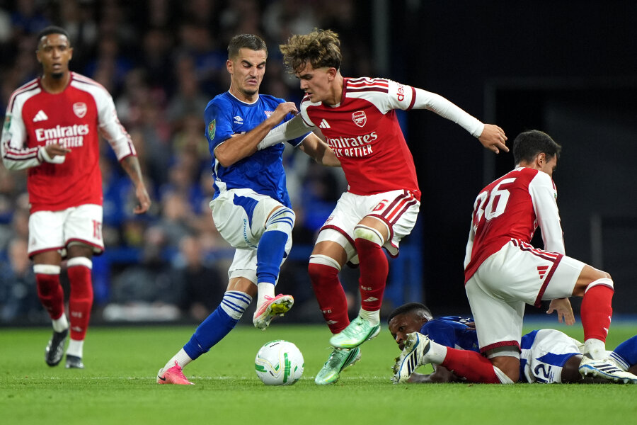 „Arsenal“ į ketvirtą etapą Lygos taurės etapą išvedė 16-mečio „dublis“
