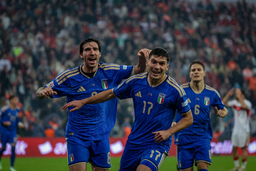Italija įspūdingu stiliumi sumušė Turkiją