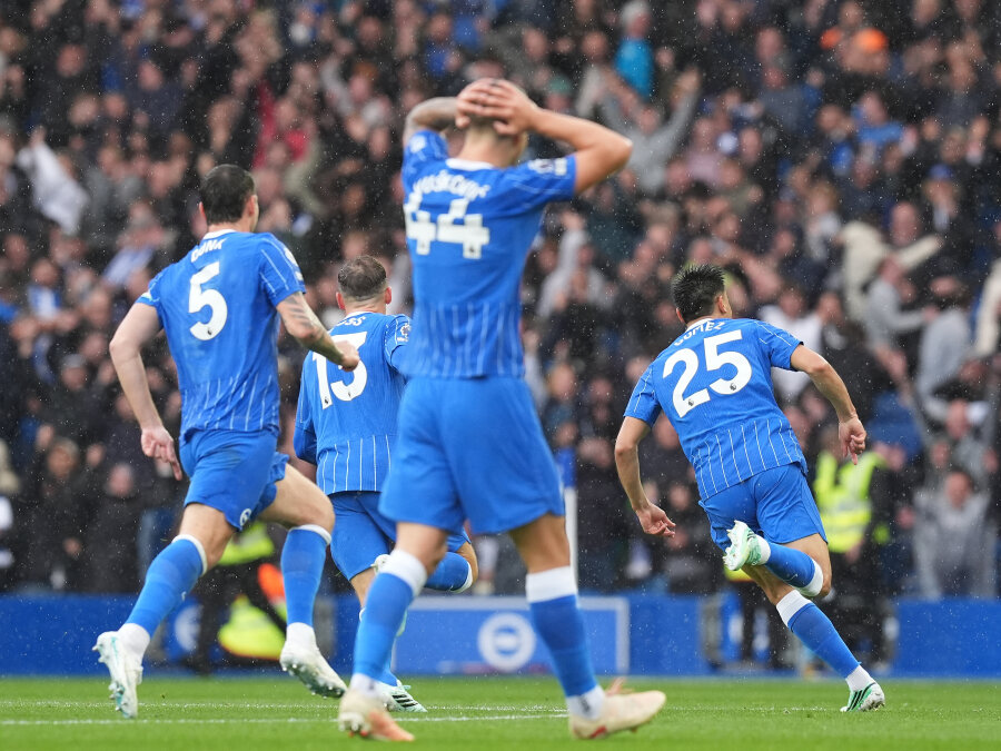 „Brighton“ net 5 įvarčiais įveikė „Crystal Palace“ ekipą