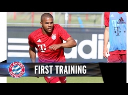 Pirmoji D.Costos treniruotė "Bayern" ekipoje