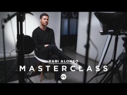 Xabi Alonso – apie savo karjerą ir rolę aikštėje