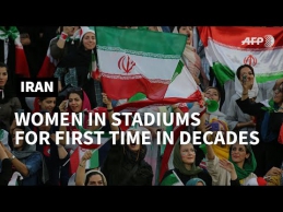 Irane moterys galės patekti į stadionus