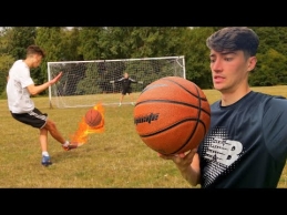 Futbolo žaidimas su krepšinio kamuoliu